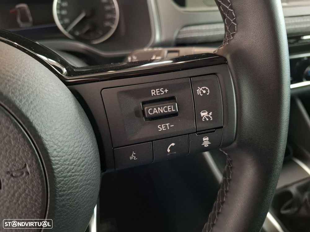 Nissan Qashqai 1.3 DIG-T Engage - 11