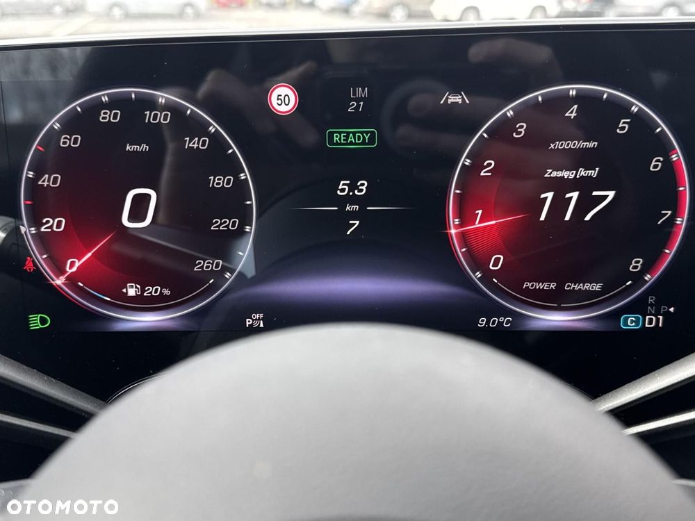 Mercedes-Benz CLA - 23