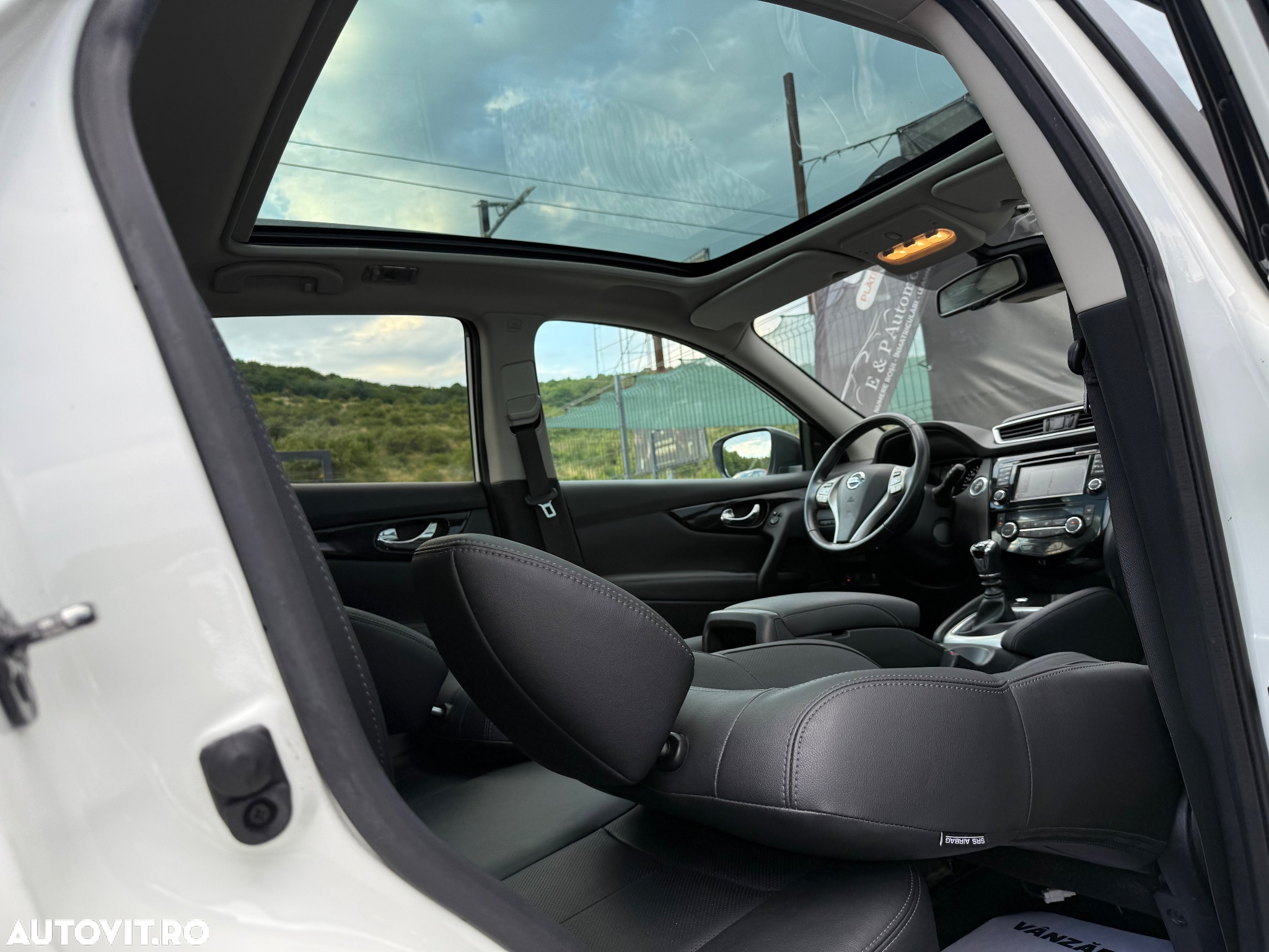 Nissan Qashqai 1.6 DCI Start/Stop Tekna - 25