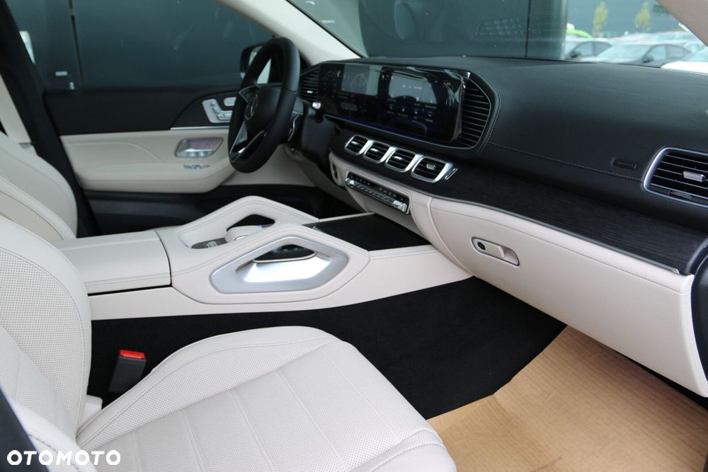 Mercedes-Benz GLE - 21