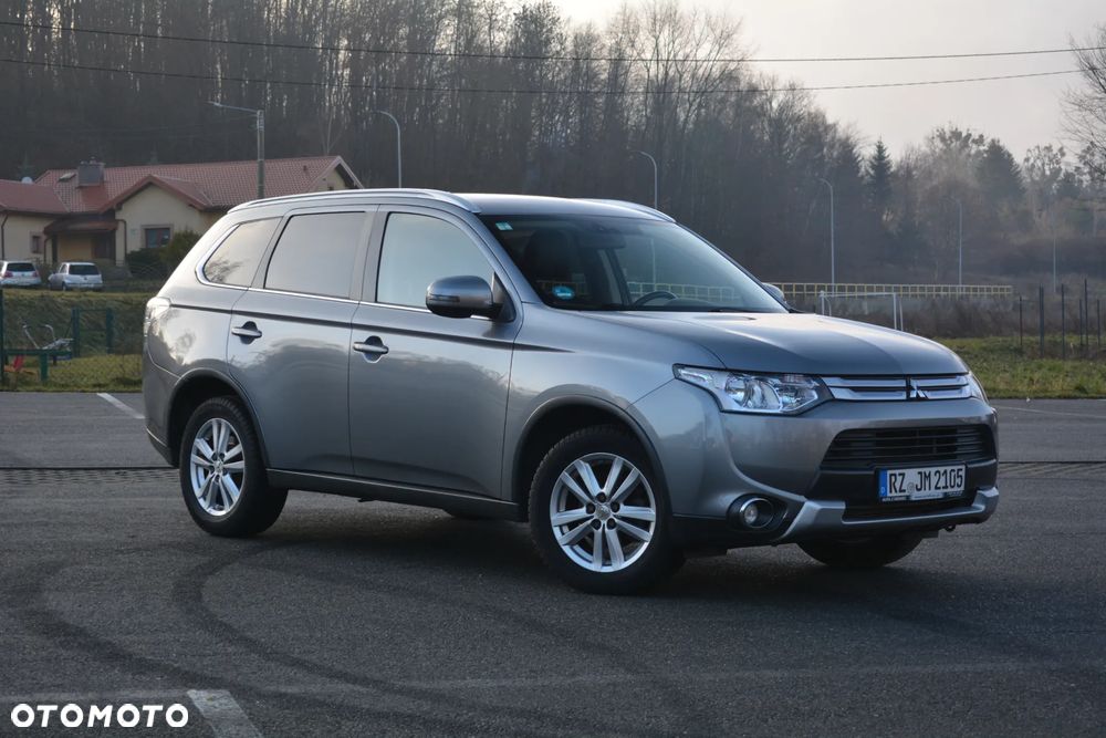 Mitsubishi Outlander - 7