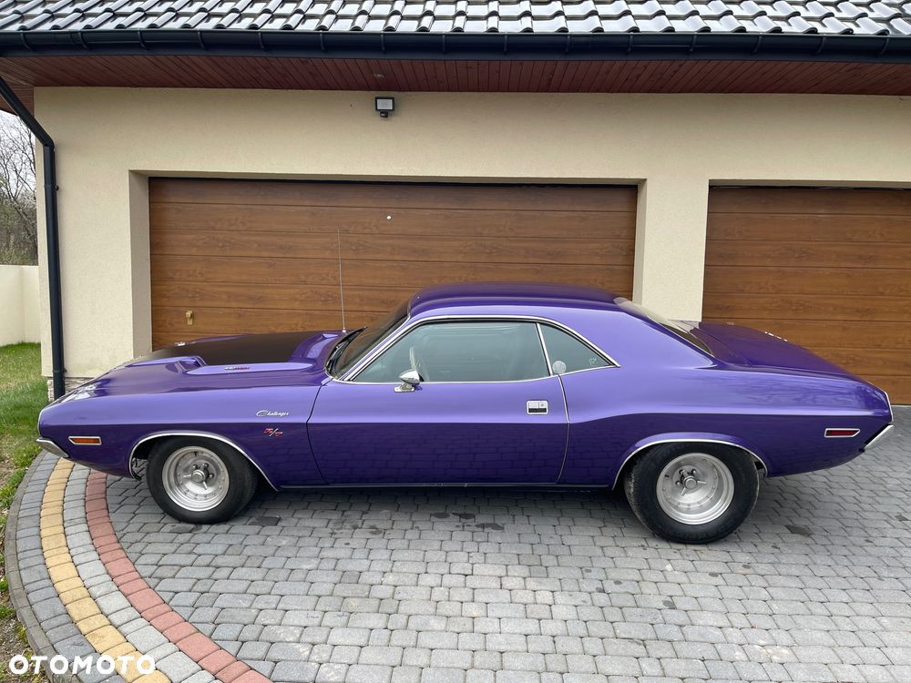 Dodge Challenger - 4