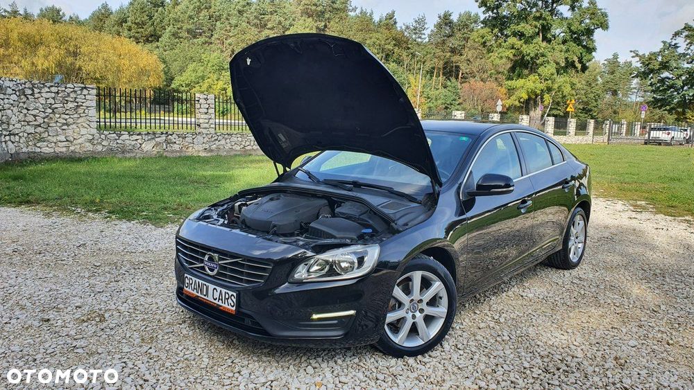 Volvo S60 D3 Geartronic Momentum - 32