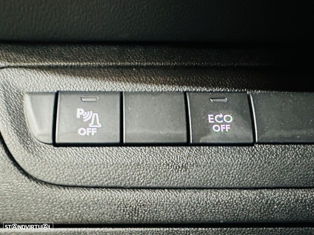 Peugeot 208 1.2 PureTech Active - 17
