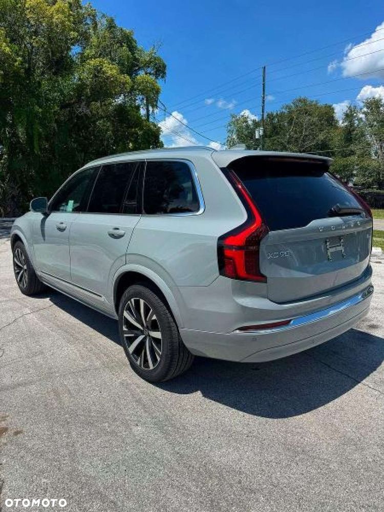 Volvo XC 90 - 2