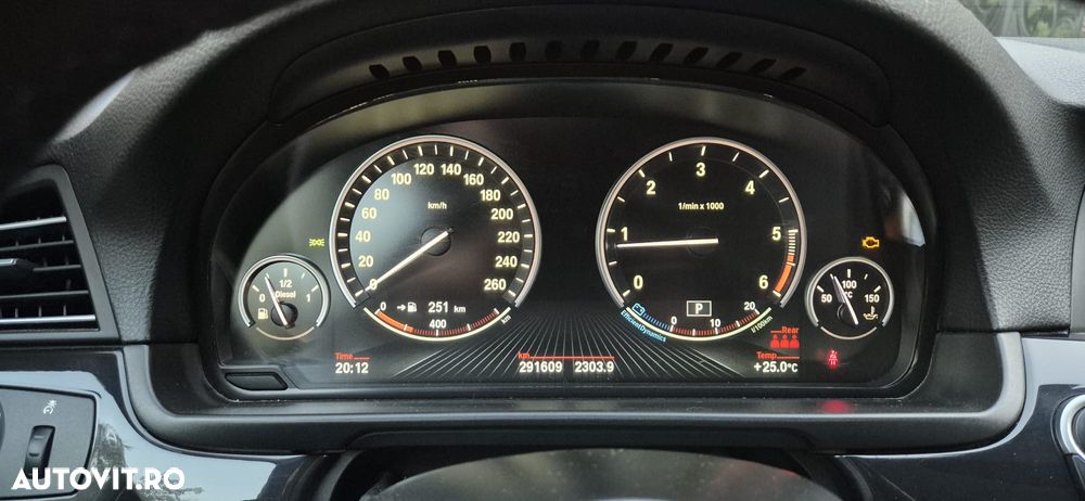 BMW Seria 5 525d Aut. Luxury Line - 16