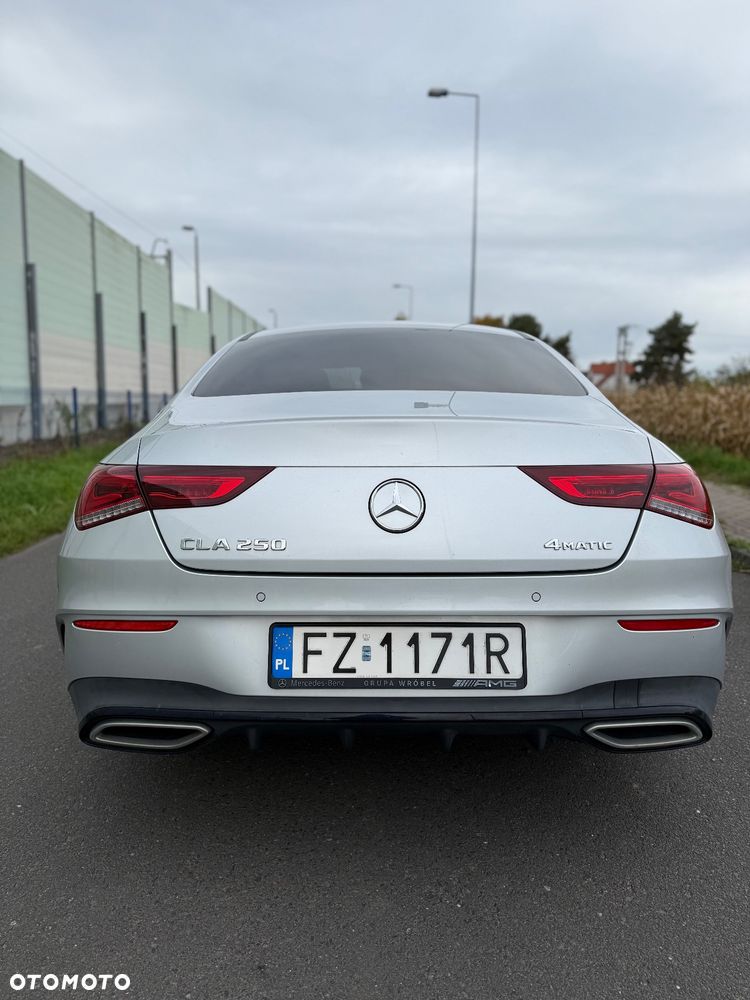 Mercedes-Benz CLA 250 4-Matic AMG Line 7G-DCT - 6