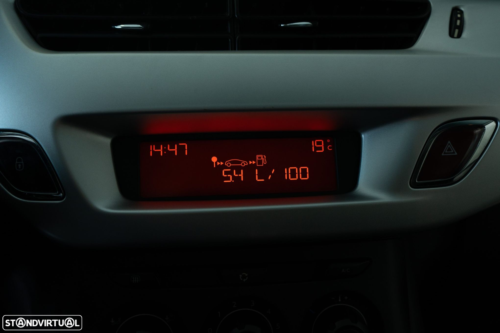Citroën C3 HDi FAP Attraction - 22