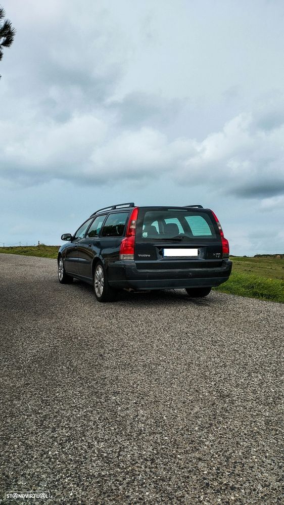 Volvo V70 T5 - 3