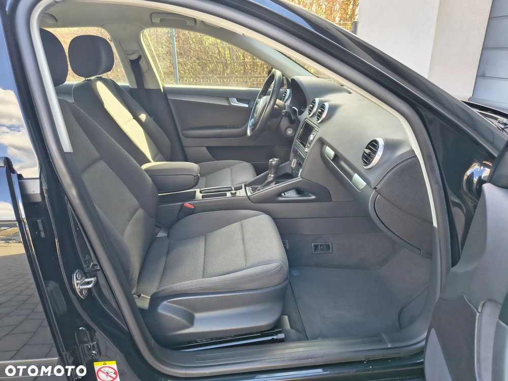 Audi A3 Sportback 1.6 TDI Attraction - 17