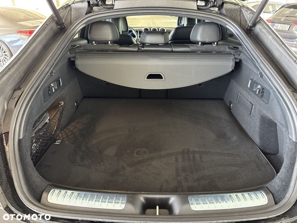 Mercedes-Benz GLC - 26