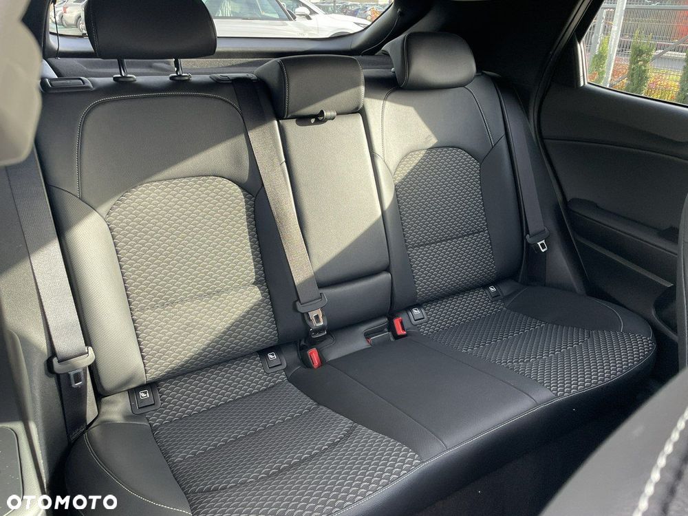 Kia XCeed 1.5 T-GDI Business Line DCT - 15