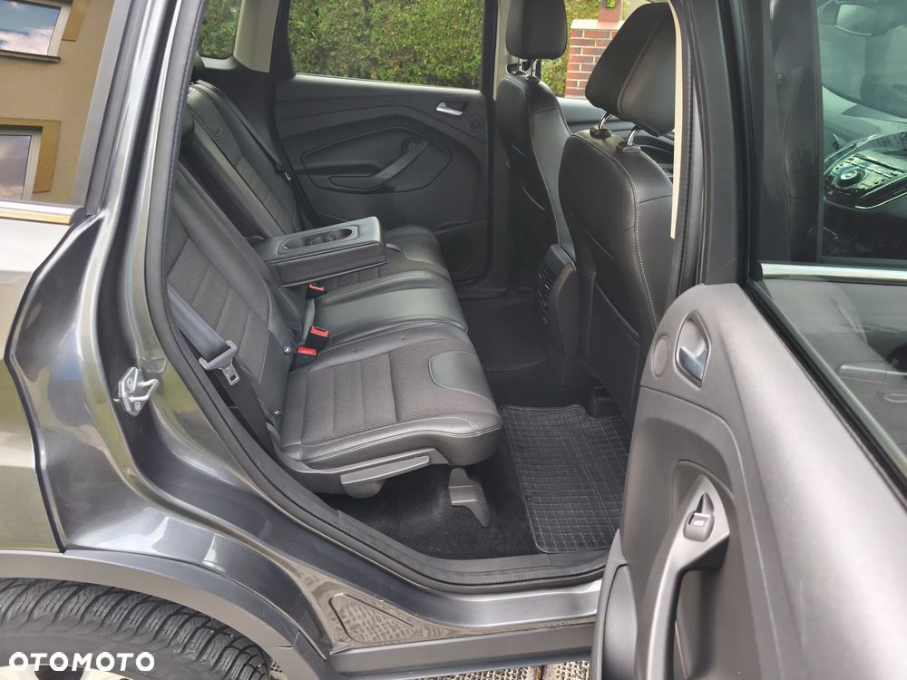 Ford Kuga - 11