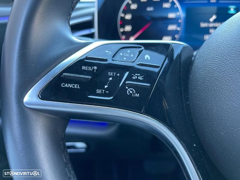 Mercedes-Benz E 300 Standard - 24