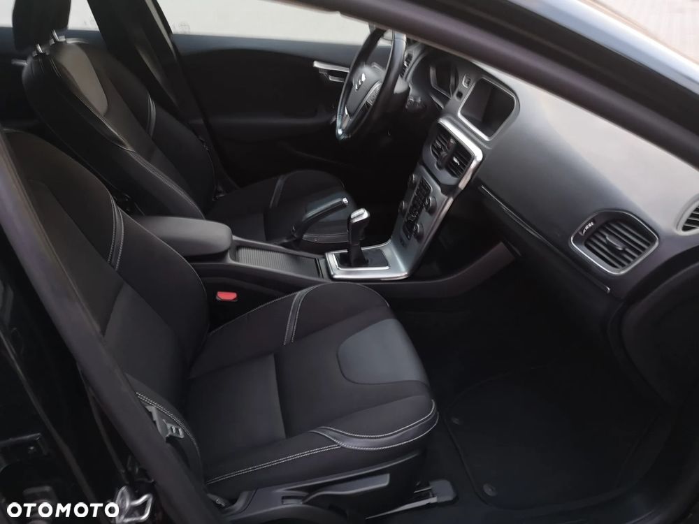 Volvo V40 D2 Momentum - 6