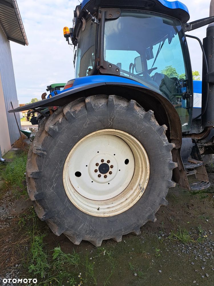 New Holland TS135A - 8