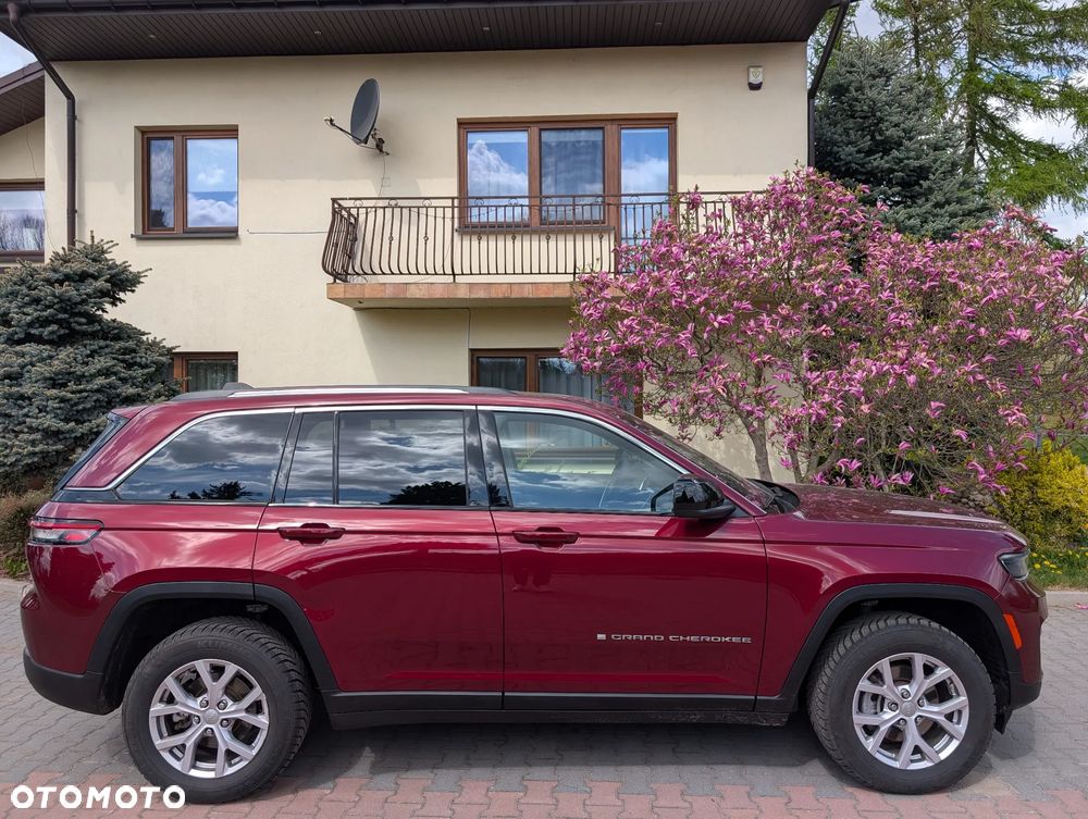 Jeep Grand Cherokee - 12