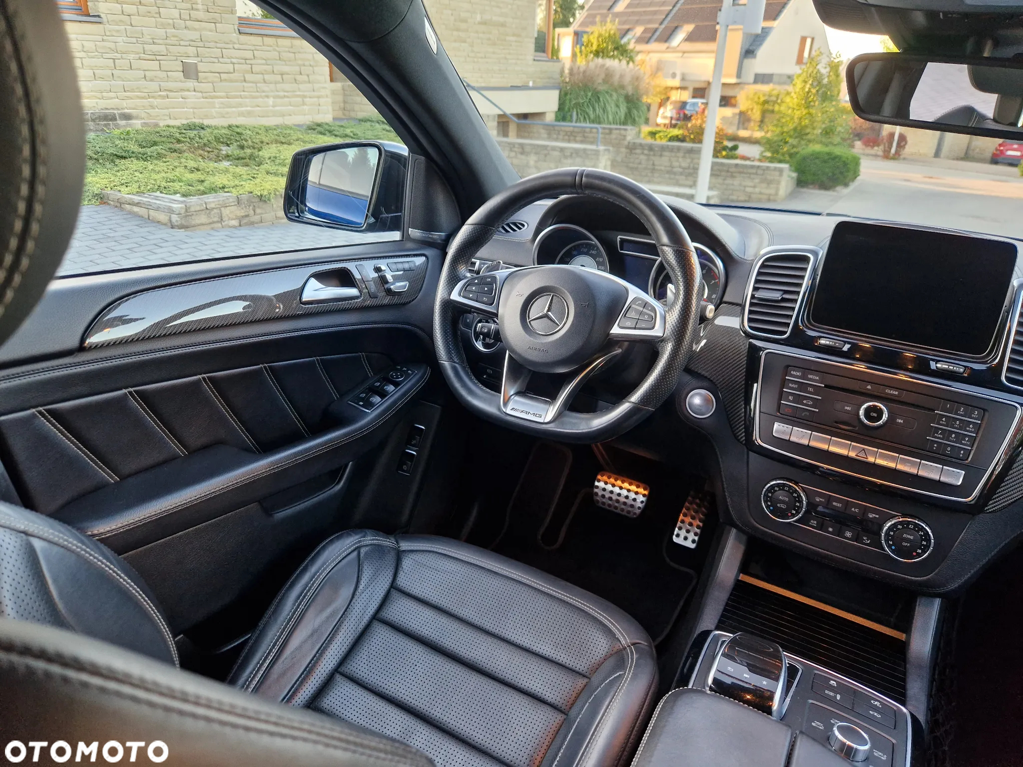 Mercedes-Benz GLE AMG Coupe 63 4-Matic - 12