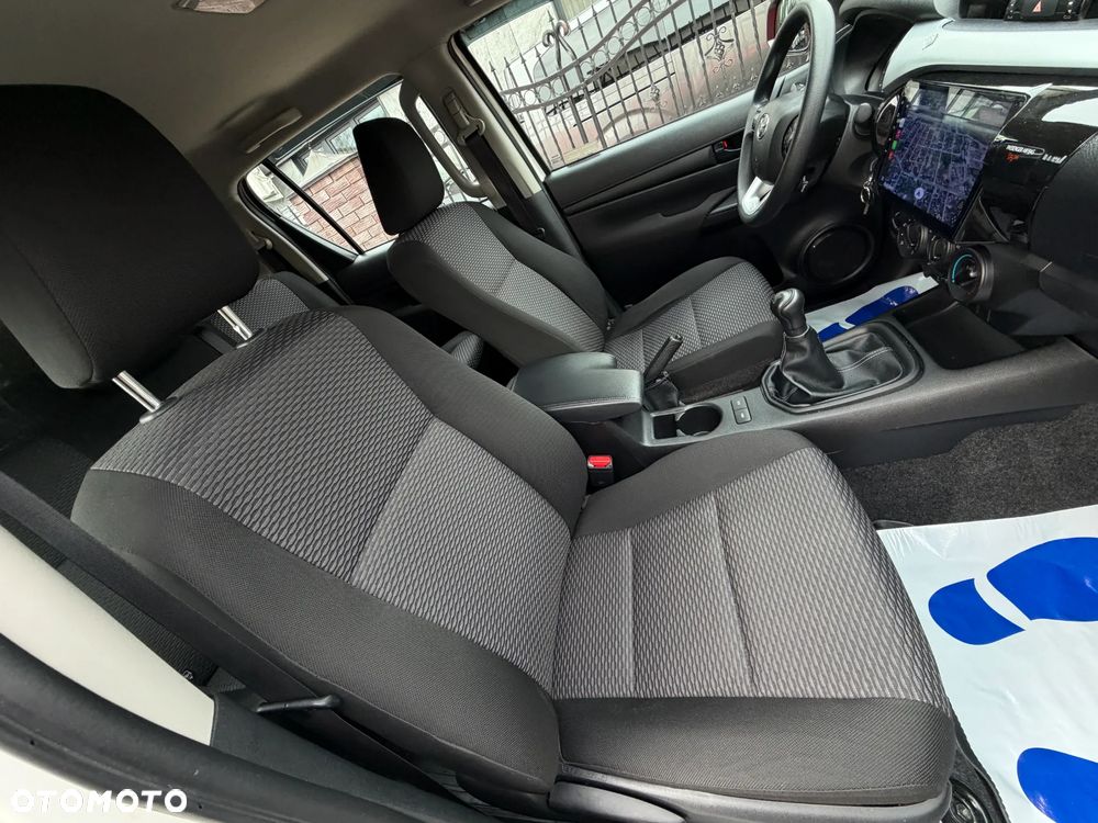 Toyota Hilux 2.4 D-4D Double Cab DLX 4x4 - 16