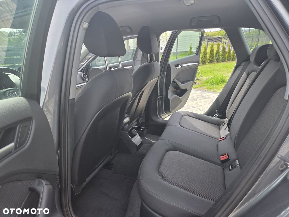 Audi A3 Sportback 2.0 TDI Ambiente - 7