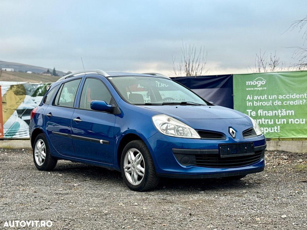 Renault Clio - 2