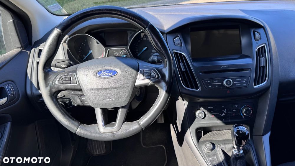 Ford Focus - 21