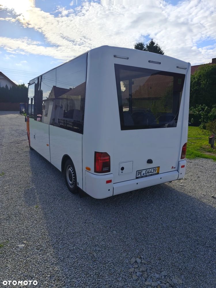 Volkswagen Transporter T6.1 DSG Lang - 10