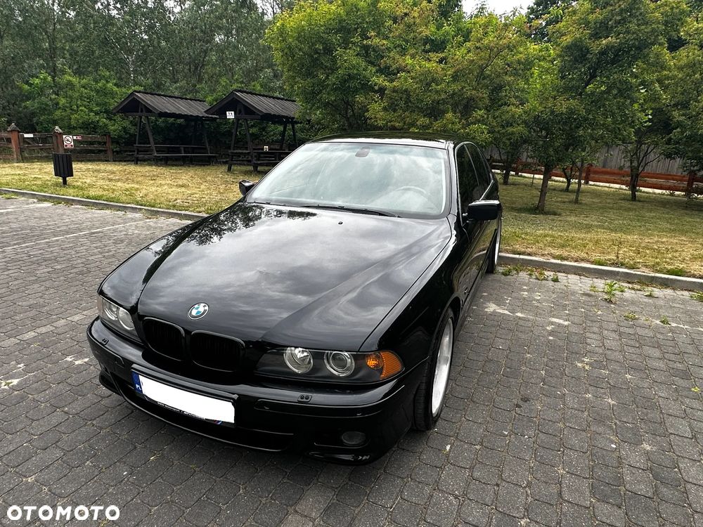 BMW Seria 5 540i - 25