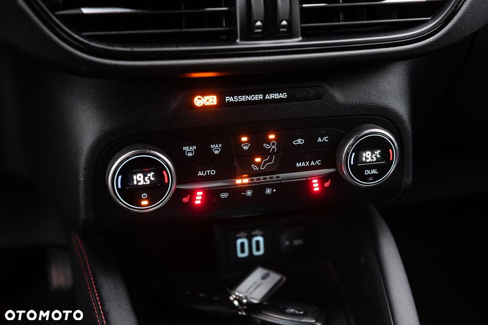 Ford Kuga 2.0 EcoBlue AWD ST-Line X - 11