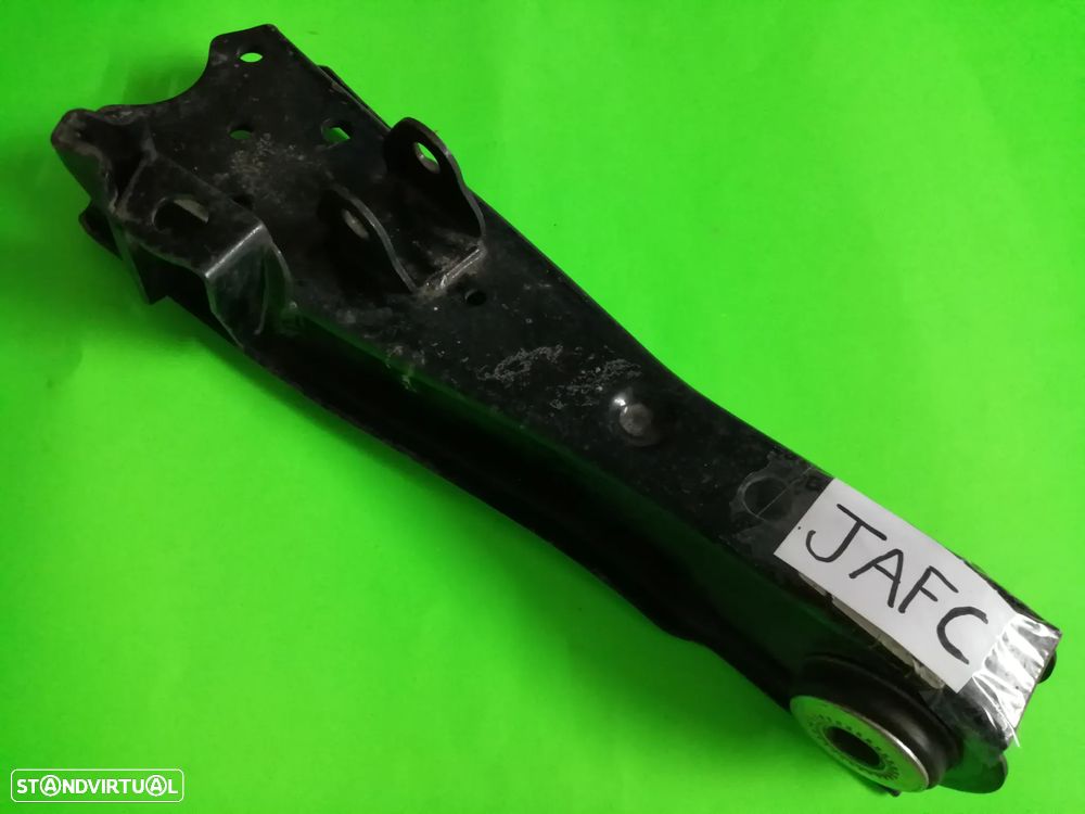 Braço da Suspensão Inferior - Toyota Hiace LH50 LH51 e Dyna 100 - 1
