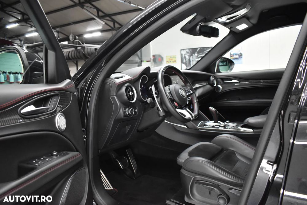 Alfa Romeo Stelvio 2.9 V6 Turbo AWD AT8 Quadrifoglio - 9