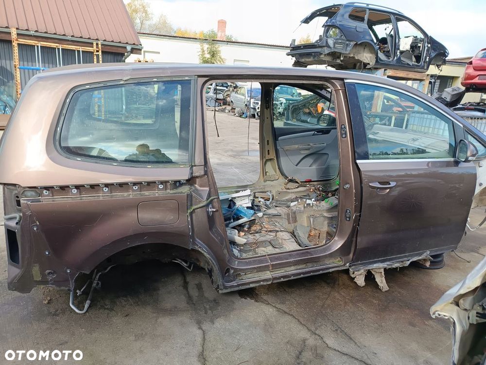 SHARAN 7N 1,4TSI PÓŁOŚ LEWA PRAWA 7N0407763 - 7