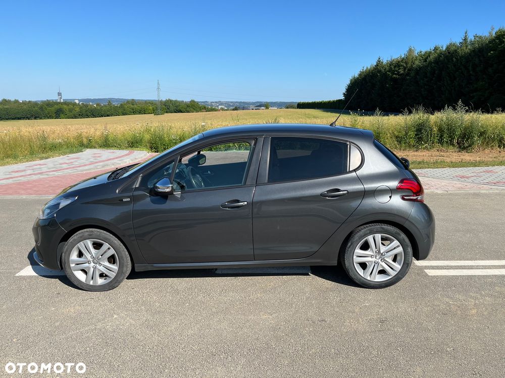 Peugeot 208 1.2 PureTech Style - 4