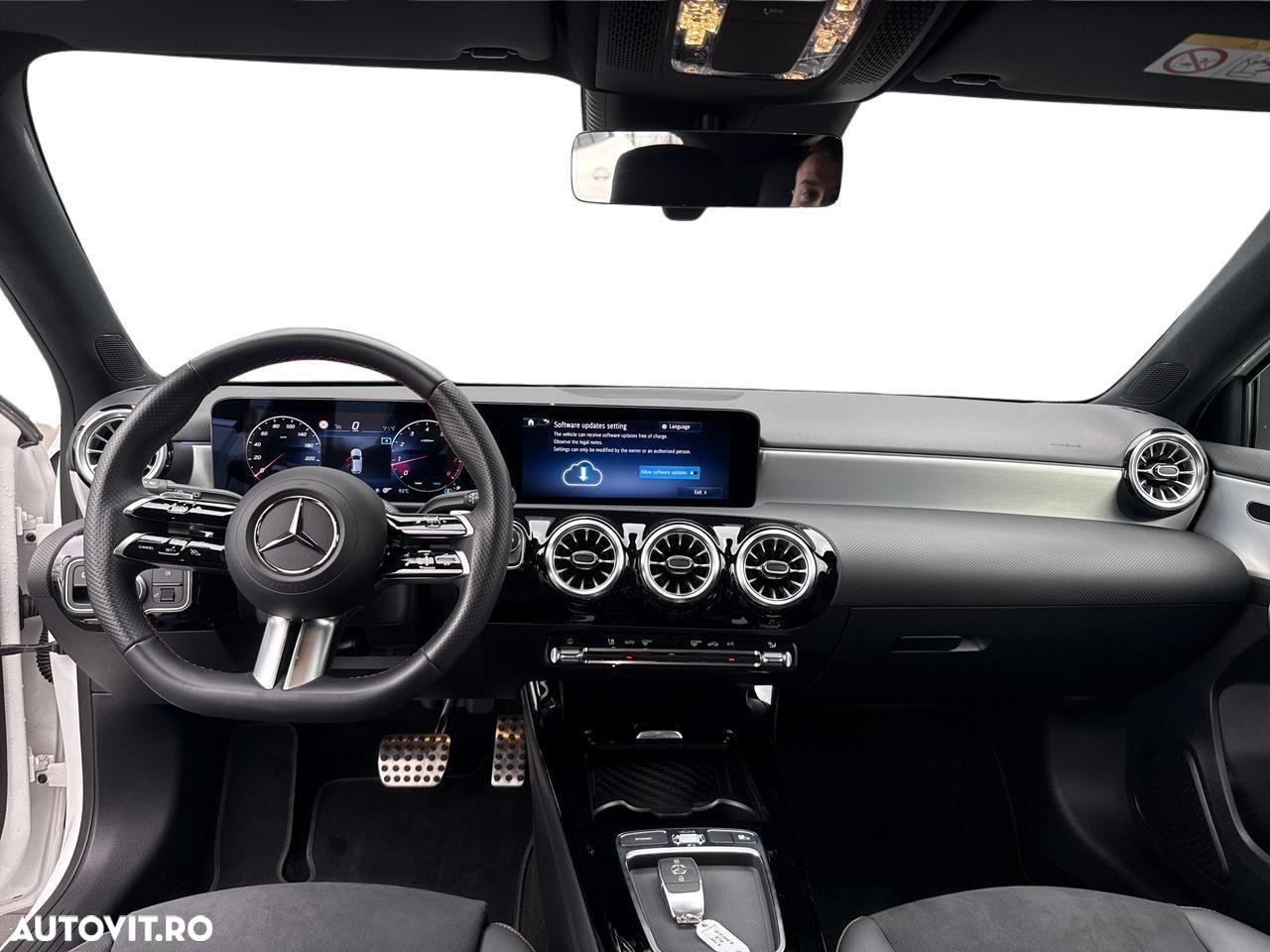 Mercedes-Benz A 180 MHEV 7G-DCT - 11