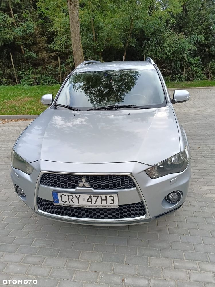 Mitsubishi Outlander - 3