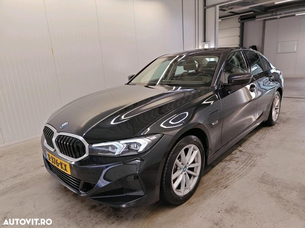 BMW Seria 3 320e Aut. Sport Line - 1