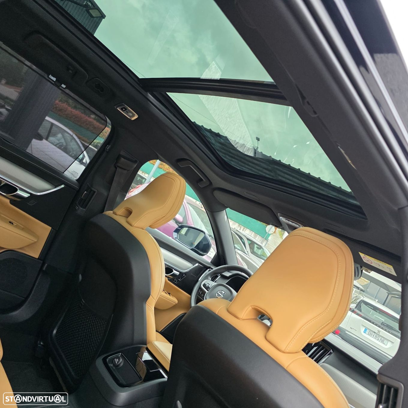Volvo V90 2.0 T8 Inscription AWD Geartronic - 52