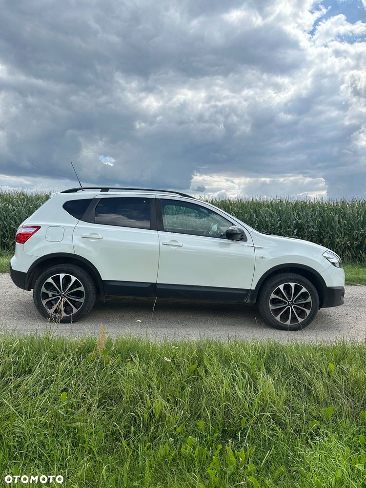 Nissan Qashqai - 4