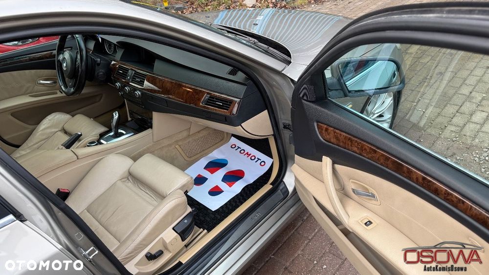 BMW Seria 5 520d Edition Sport - 3