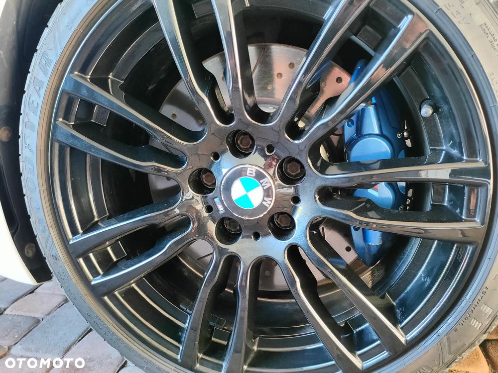 BMW Seria 3 330d Edition M Sport Shadow - 9