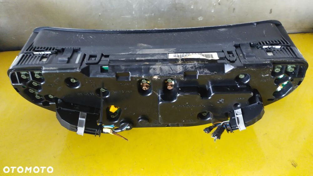 MERCEDES W210  LICZNIK A2105405248 - 3