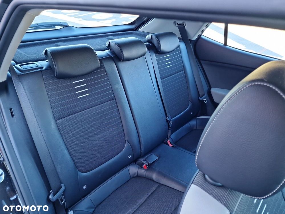 Kia Stonic 1.2 L - 17