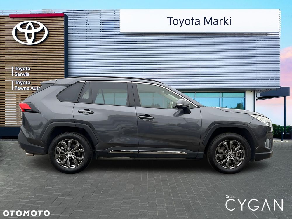 Toyota RAV4 - 6