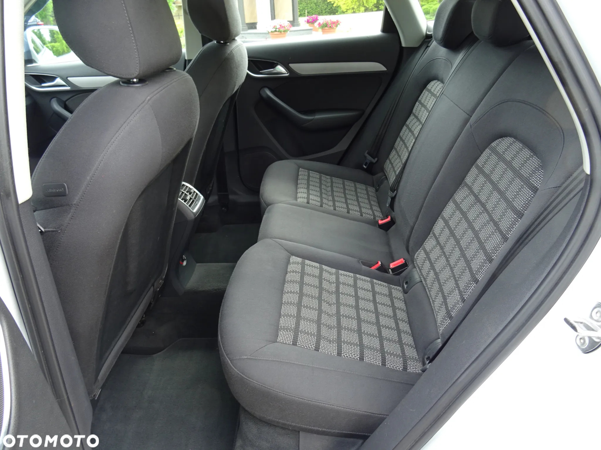 Audi Q3 2.0 TDI Quattro Edycja Specjalna - 10