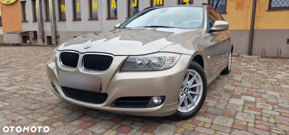 BMW Seria 3 320d DPF Edition Sport - 23