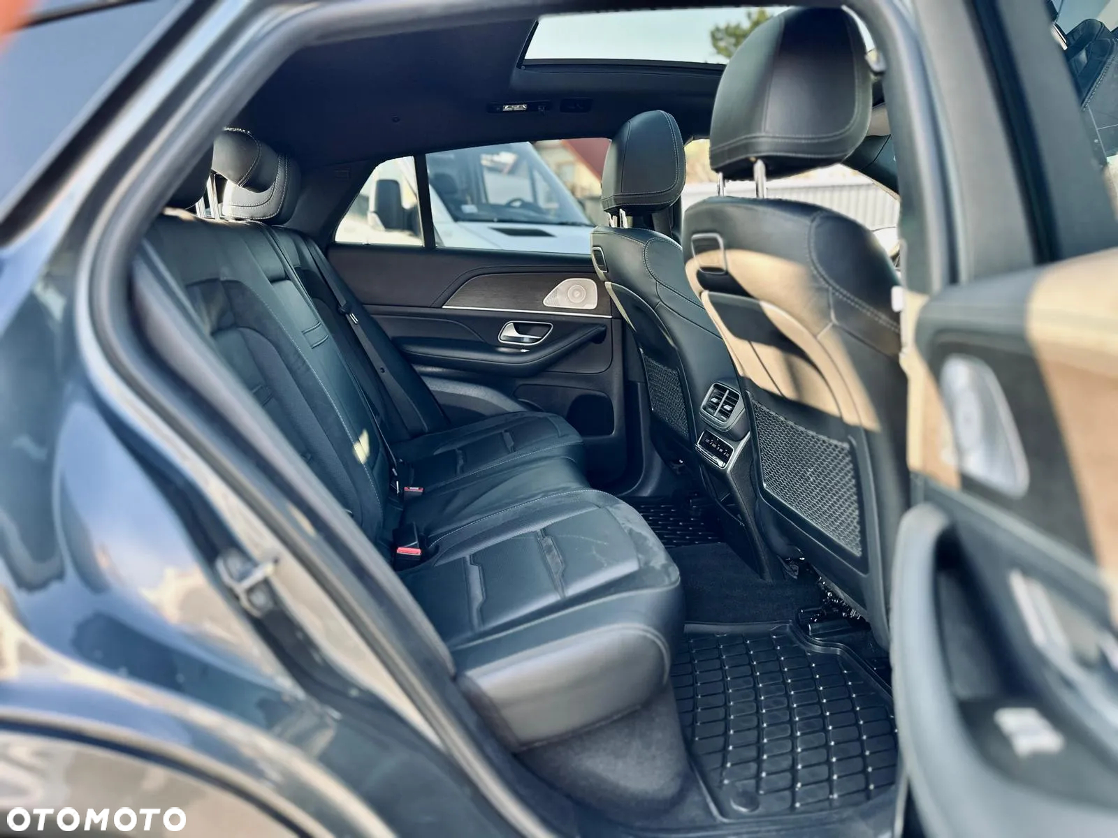 Mercedes-Benz GLE AMG Coupe 53 4-Matic Premium - 32