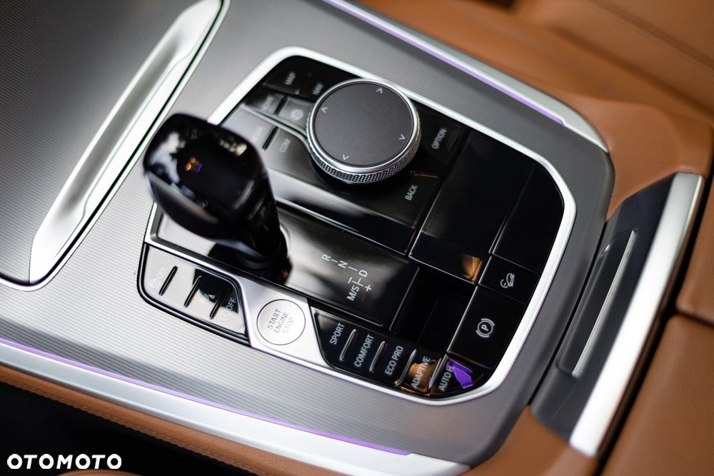 BMW X5 xDrive40i - 14