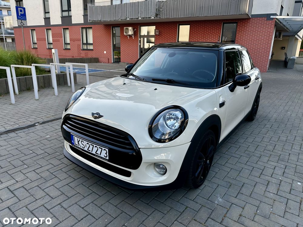 MINI Cooper Standard - 1