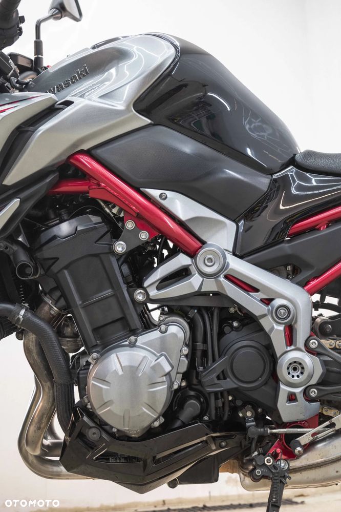 Kawasaki Z 900 - 13