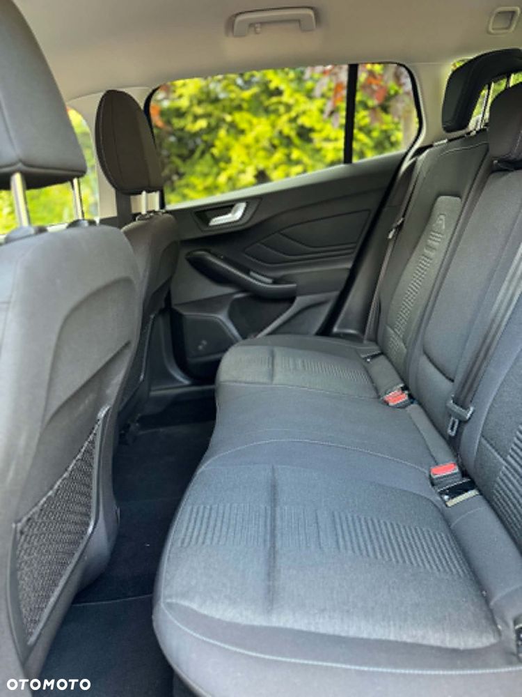 Ford Focus 1.5 EcoBoost Active X - 14